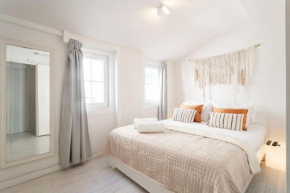 The White Suite Principe Real
